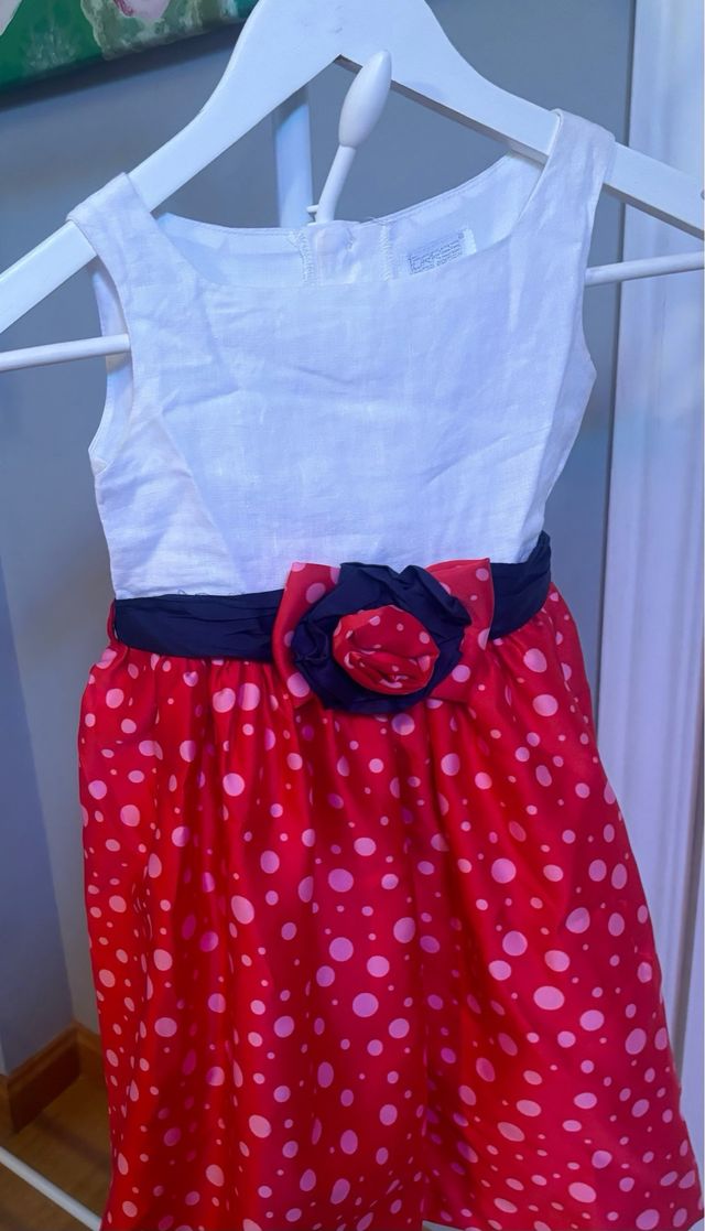 Vestido de tirantes con fajin