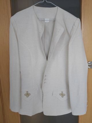 Traje de falda y chaqueta Cortefiel
