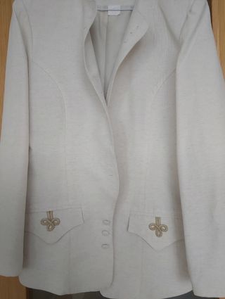 Traje de falda y chaqueta Cortefiel