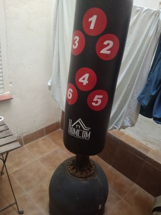 Saco de boxeo de pie