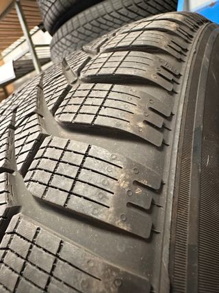 4 Neumaticos Pirelli Scorpion Winter 2 235/60/18 