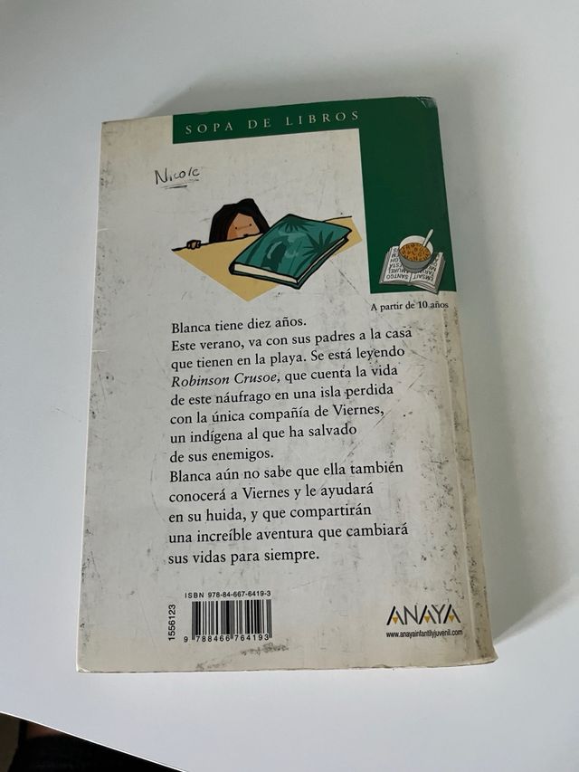 Libro blanca y viernes