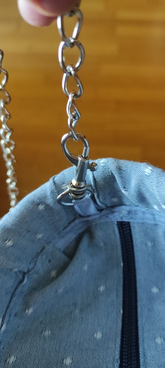 Bolso de paja estilo mini capazo