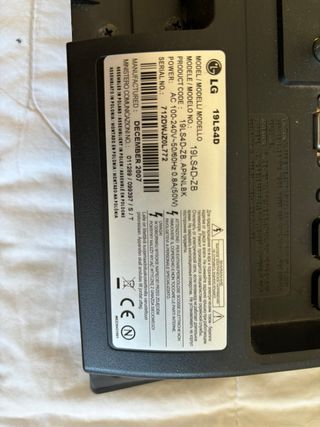 TV LG 19LS4D - tamaño pequeño