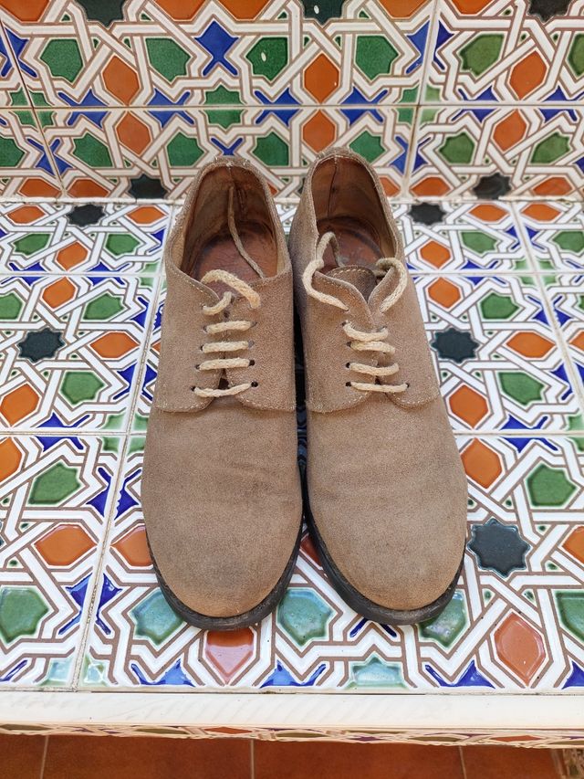 Zapatos serraje cordones.