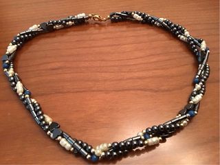 Collar vintage bisuteria con hematites y perlas.