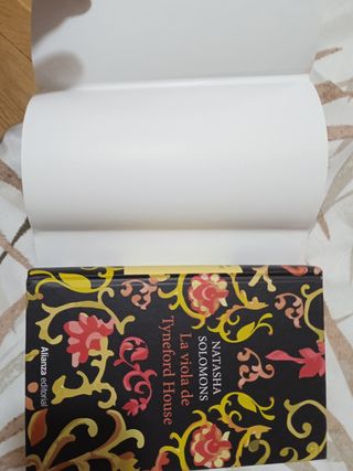 La viola de Tyneford House - Natasha S.
