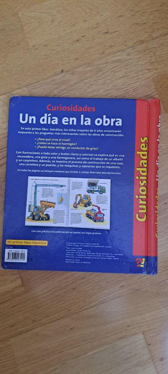 Libro un día en la obra