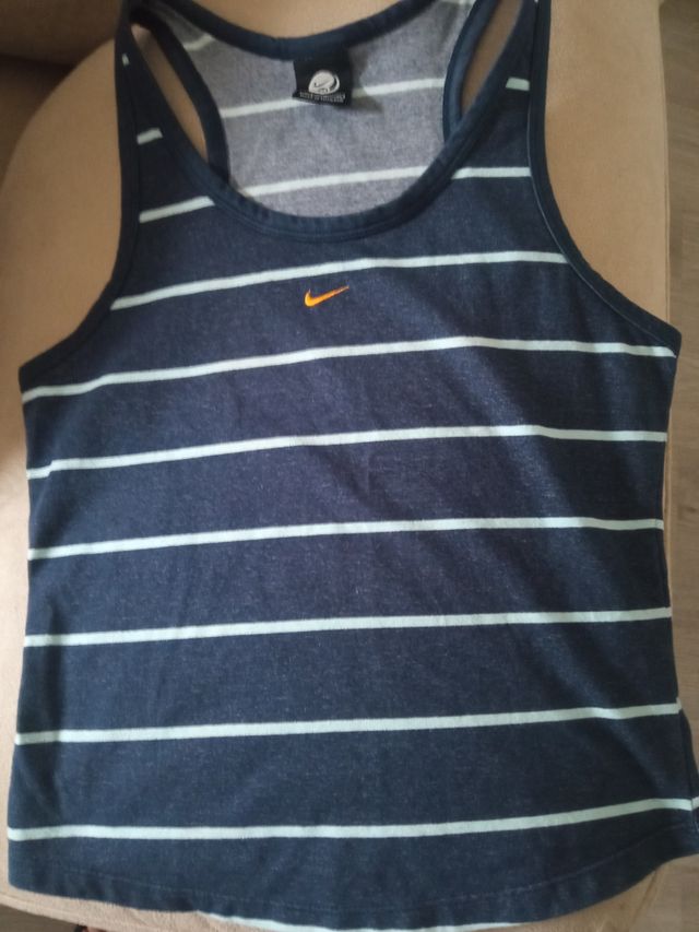 Camiseta sin mangas nike de 8-10 años