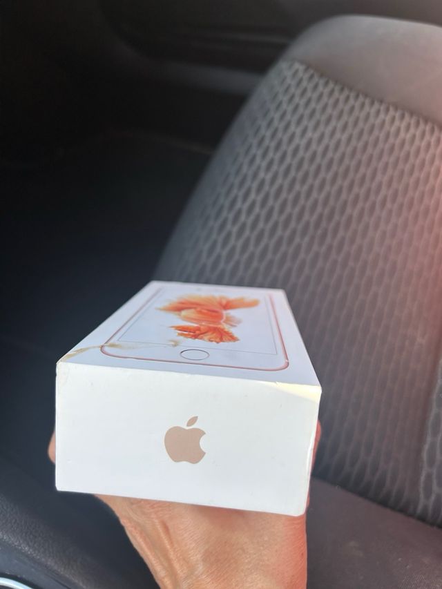 Caja iphone 6 con pinza