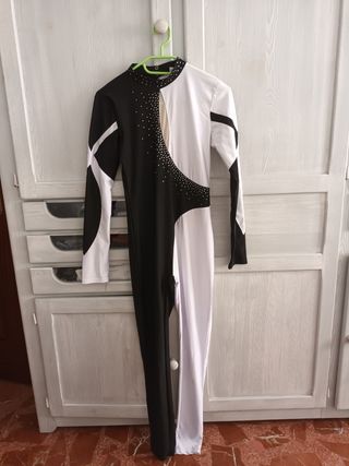 Mono gimnasia rítmica S