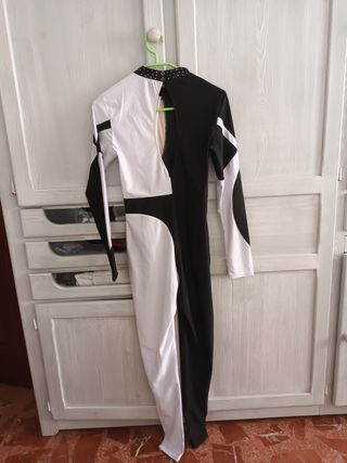 Mono gimnasia rítmica S