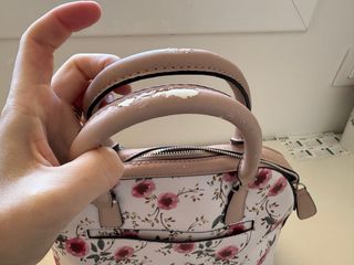 Bolso Guess. Urge vender!!