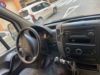 Mercedes-Benz Sprinter 2012