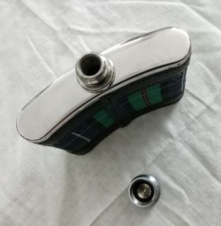 Fiasca per liquore da tasca in acciaio