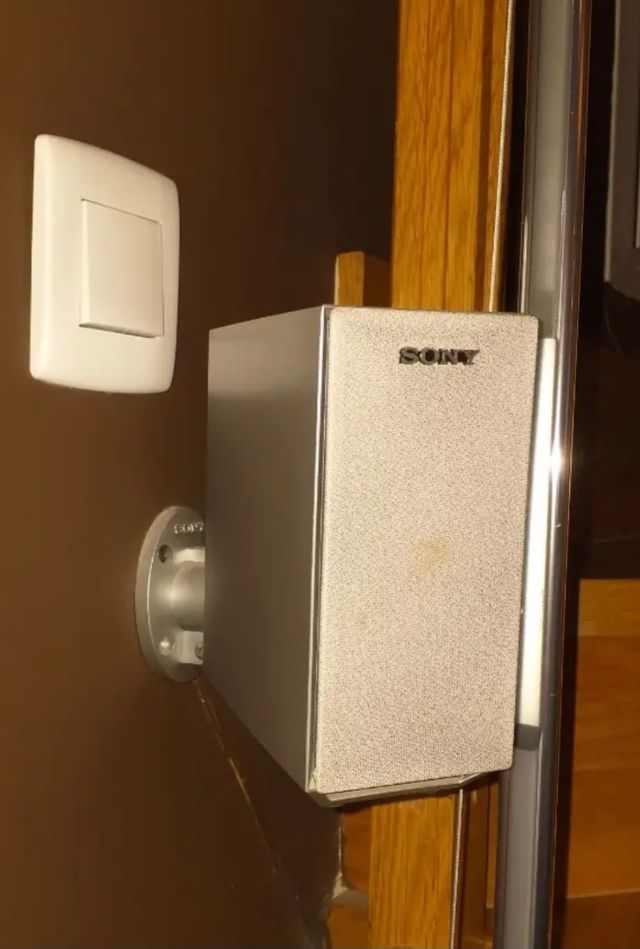 Amplificador + DVD + 5 Altavoces...