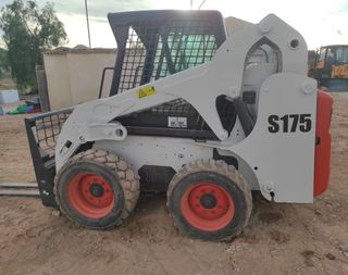 MINI CARGADORA BOBCAT S175
