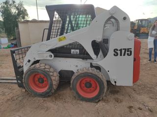 MINI CARGADORA BOBCAT S175