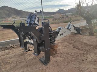MINI CARGADORA BOBCAT S175
