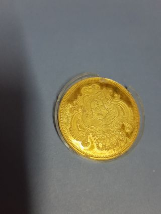 Moneda y sello