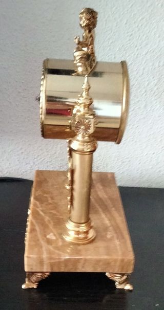 Reloj de sobremesa en bronce