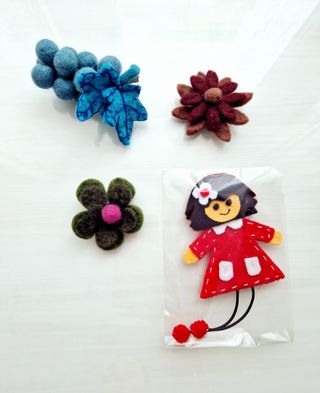 Broches Lana Fieltro Muñeca Muner Uvas Azul Verde