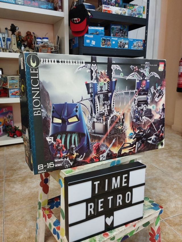 Time Retro lego bionicle piraka stronghold