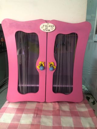 Armario vestidor muñecas