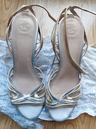 Sandalias Guess 🛑