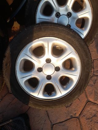 Llantas SAXO VTS