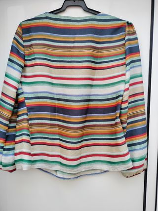 Blusa de rayas de mujer