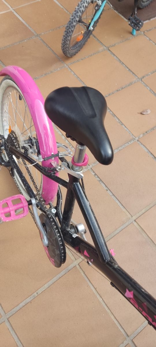 Bicicleta de 20 pulgadas btwin + casco