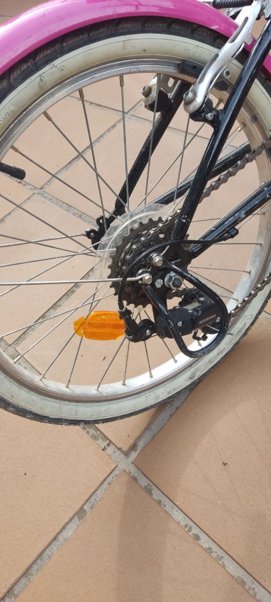 Bicicleta de 20 pulgadas btwin + casco