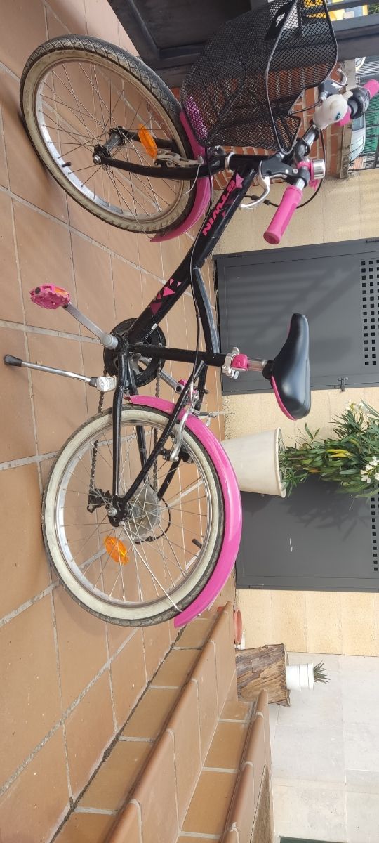 Bicicleta de 20 pulgadas btwin + casco