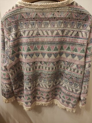 Chaqueta tipoChanel fina y ligera