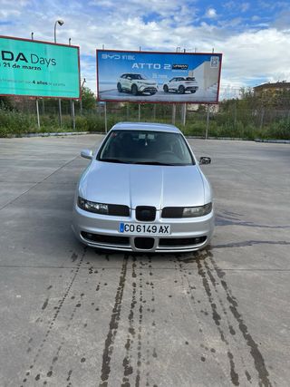 SEAT Leon 2000