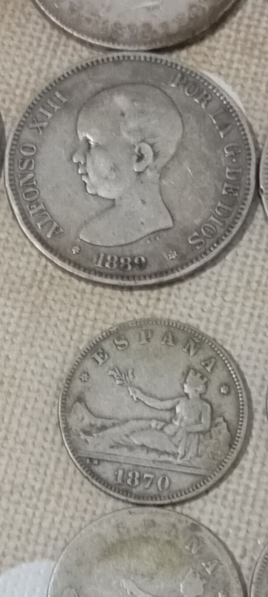 Monete in argento da 5 e 2 peseta