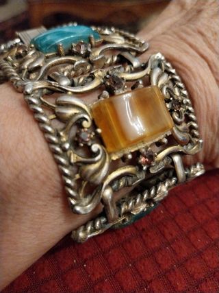 Prezioso bracciale in stile vittoriano 