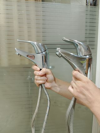 Grifos de baño.