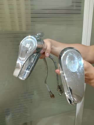 Grifos de baño.