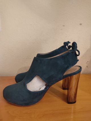 ARMAND BASI - zapatos destalonados tacón azul 37