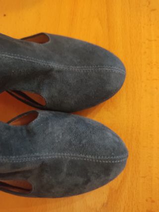 ARMAND BASI - zapatos destalonados tacón azul 37