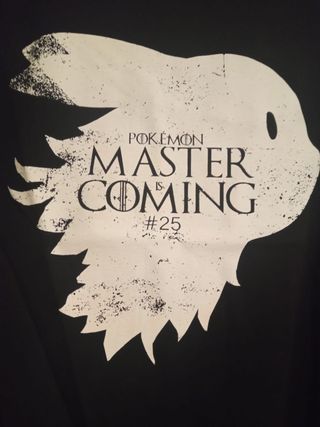 Camiseta pokemon x juego de tronos