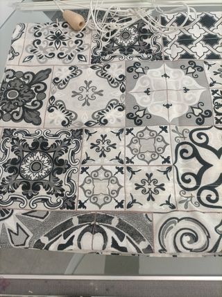 Estores blancos y negro