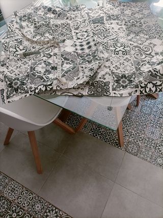 Estores blancos y negro