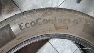 Neumático Continental 