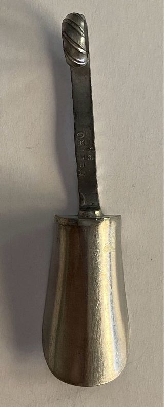 3 Porta tazza da caffe’ e cucchiaino in peltro 95%