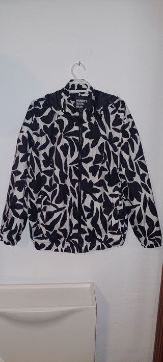 chaqueta del mujer