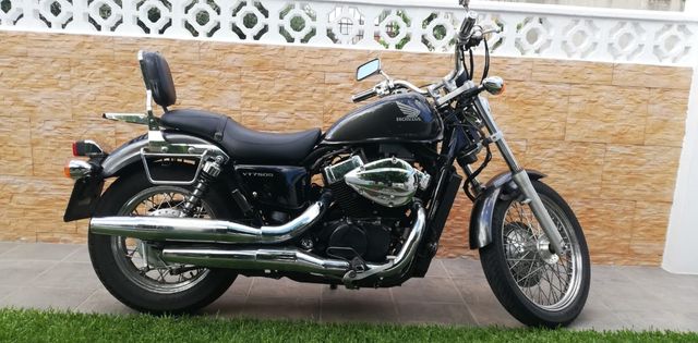 Honda Shadow VT750