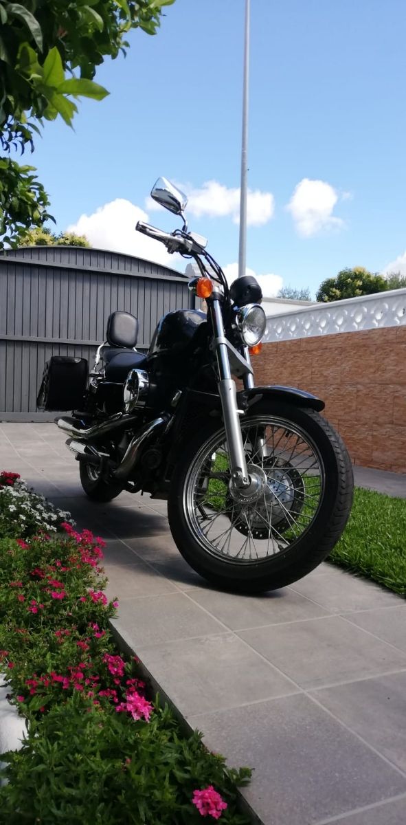 Honda Shadow VT750